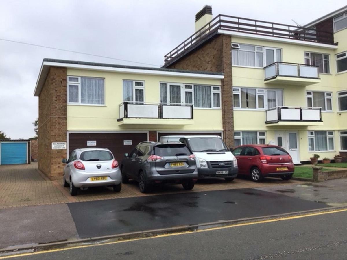 Appartamento 9 Gunfleet Court Clacton-on-Sea Esterno foto